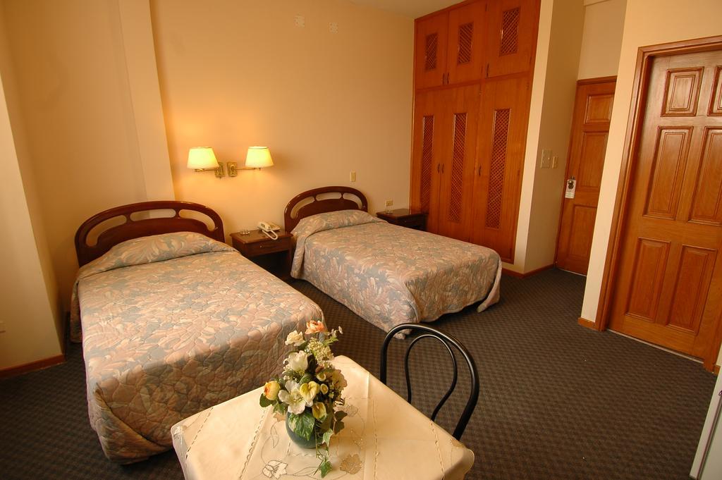 Hotel Lido Santa Cruz de La Sierra Exteriör bild